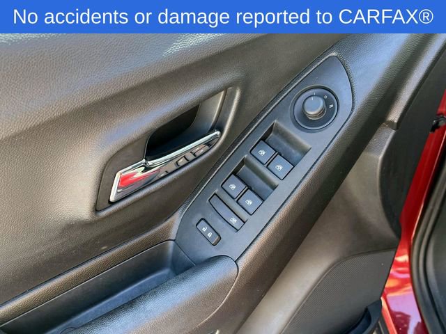 Used 2019 Chevrolet Trax LT w/ LT Convenience Package image 18