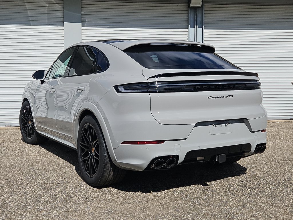New 2026 Porsche Cayenne GTS AWD/4WD image 3