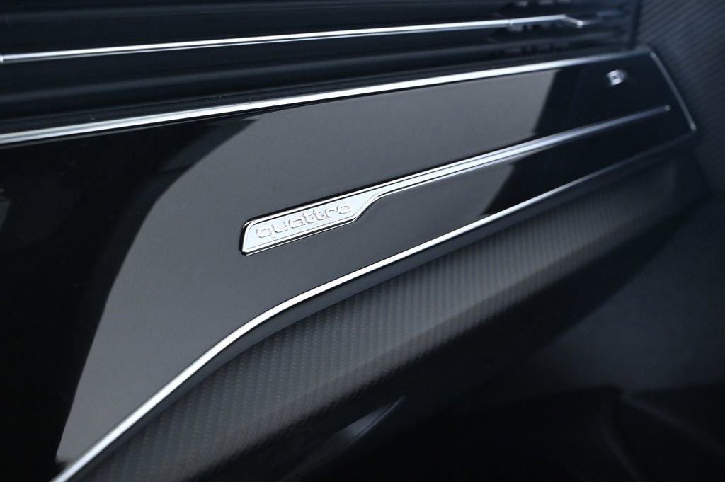New 2026 Audi SQ8 Premium Plus image 22