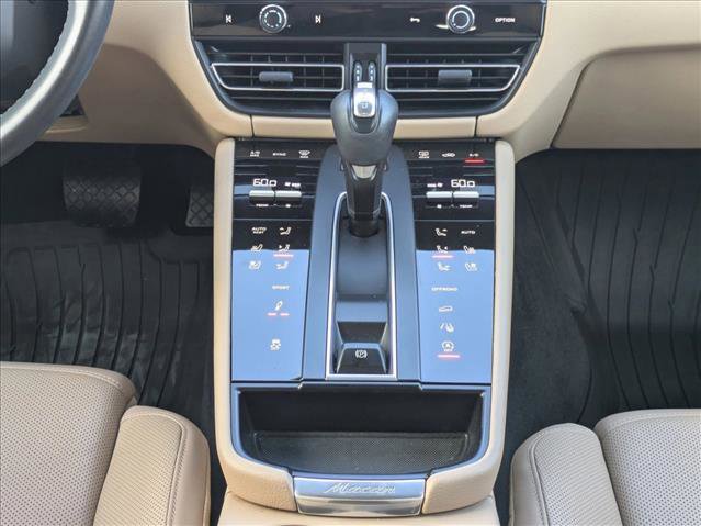 Used 2023 Porsche Macan S image 12