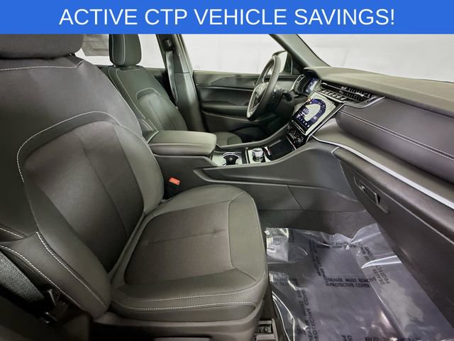 New 2025 Jeep Grand Cherokee L Laredo w/ Luxury Tech Group I AWD/4WD image 28