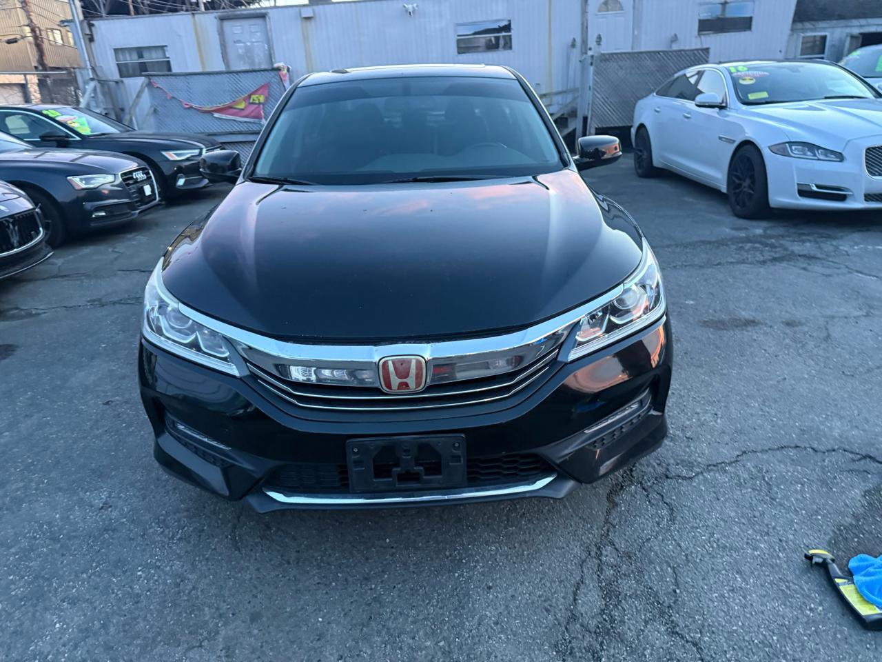 Used 2016 Honda Accord EX-L image 3
