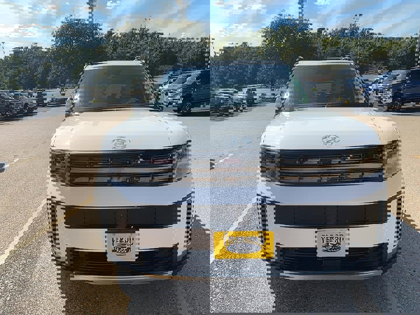 Used 2024 Hyundai Santa Fe Limited image 2