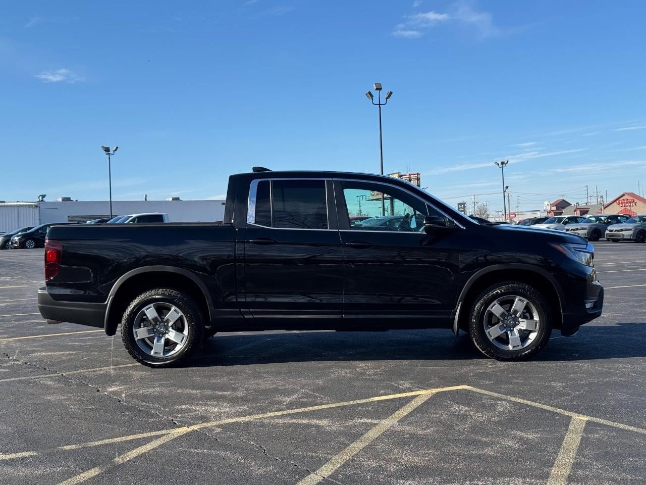 Used 2025 Honda Ridgeline RTL image 2