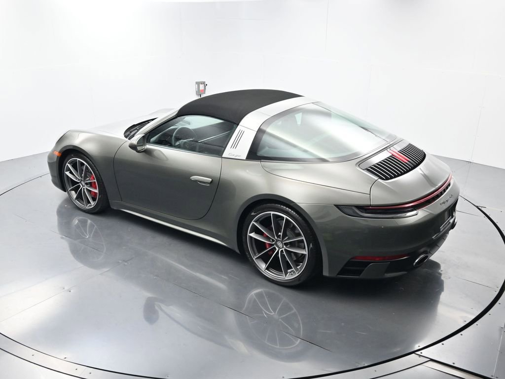 Certified 2021 Porsche 911 Targa 4S w/ Sportdesign Package image 35