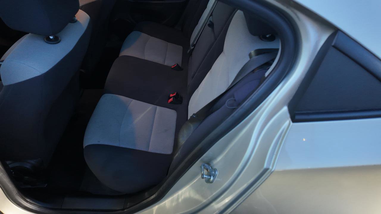 Used 2014 Chevrolet Cruze LS image 10