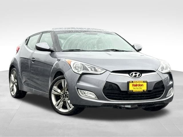 Used 2017 Hyundai Veloster Value Edition image 1