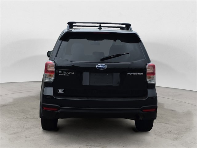 Used 2018 Subaru Forester 2.5i Premium w/ All-Weather Package image 4