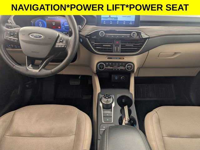 Used 2020 Ford Escape Titanium AWD/4WD image 25