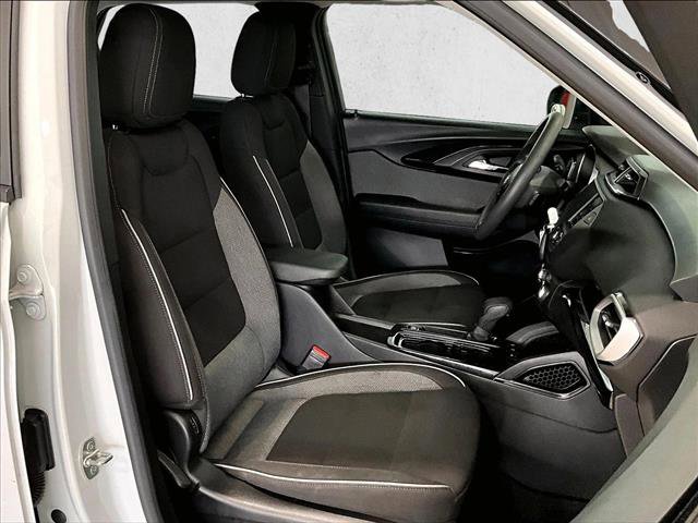 Used 2023 Chevrolet TrailBlazer LS FWD image 9