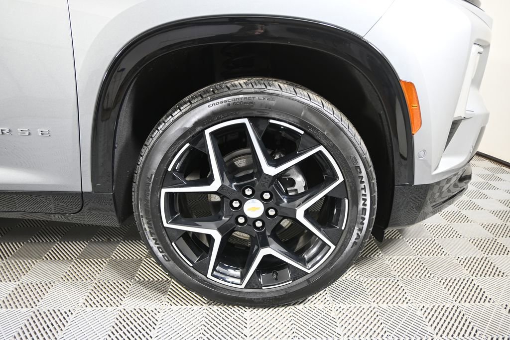 Used 2025 Chevrolet Traverse High Country w/ LPO, Floor Liner Package image 11