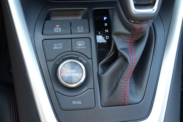 Used 2025 Toyota RAV4 XSE w/ Premium Package AWD/4WD image 44