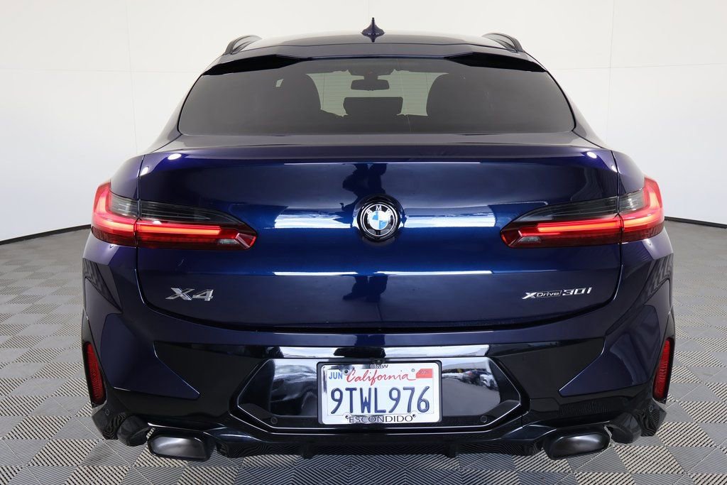 Used 2025 BMW X4 xDrive30i w/ M Sport Package AWD/4WD image 5