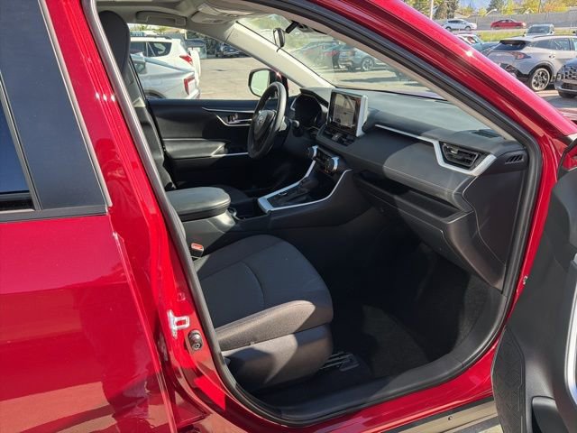 Used 2024 Toyota RAV4 XLE w/ Convenience Package image 33