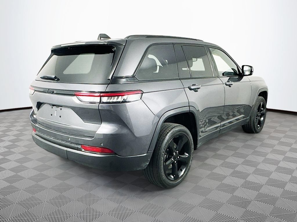 Certified 2023 Jeep Grand Cherokee Altitude AWD/4WD image 12