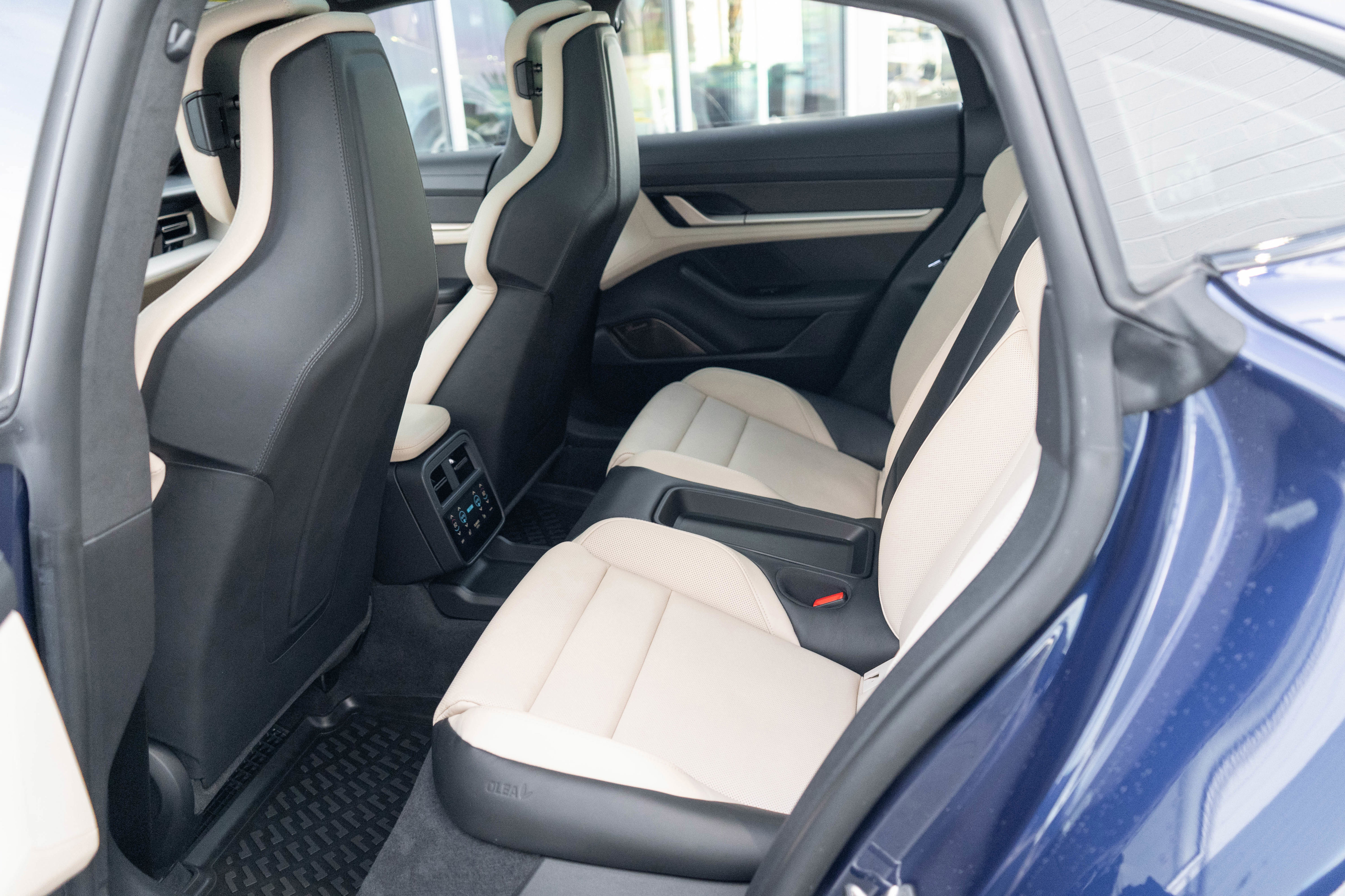 Used 2020 Porsche Taycan Turbo S image 23