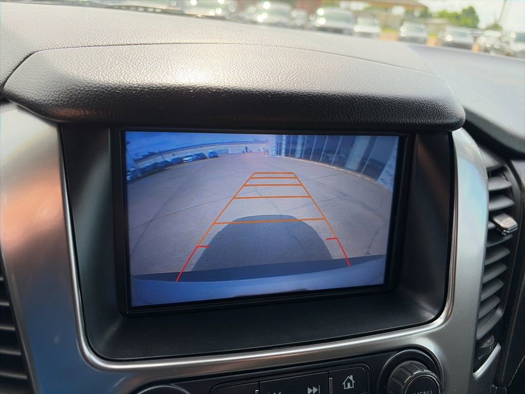 Used 2016 Chevrolet Suburban LS RWD image 18