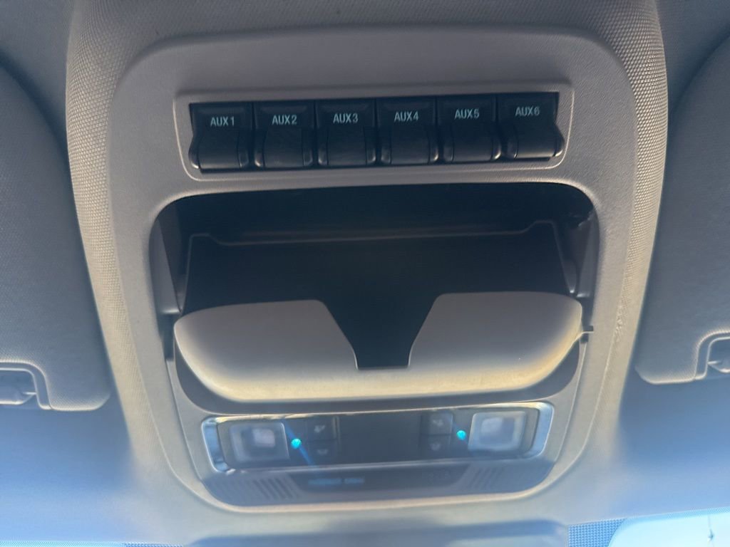 Used 2024 Ford F350 Lariat w/ FX4 Off-Road Package image 30