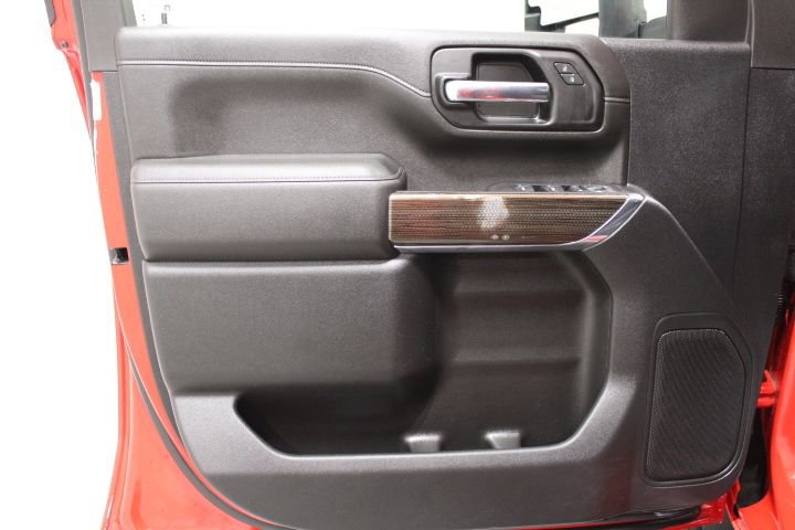 Used 2021 Chevrolet Silverado 2500 LT w/ Texas Edition image 17