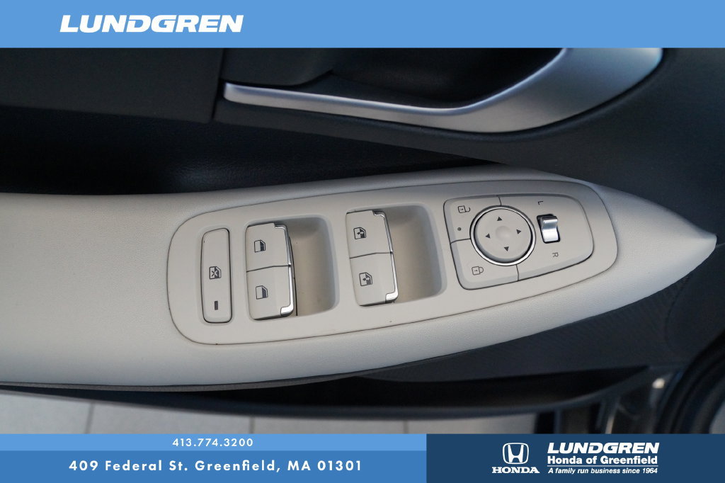 Used 2025 Hyundai Sonata SEL FWD image 16