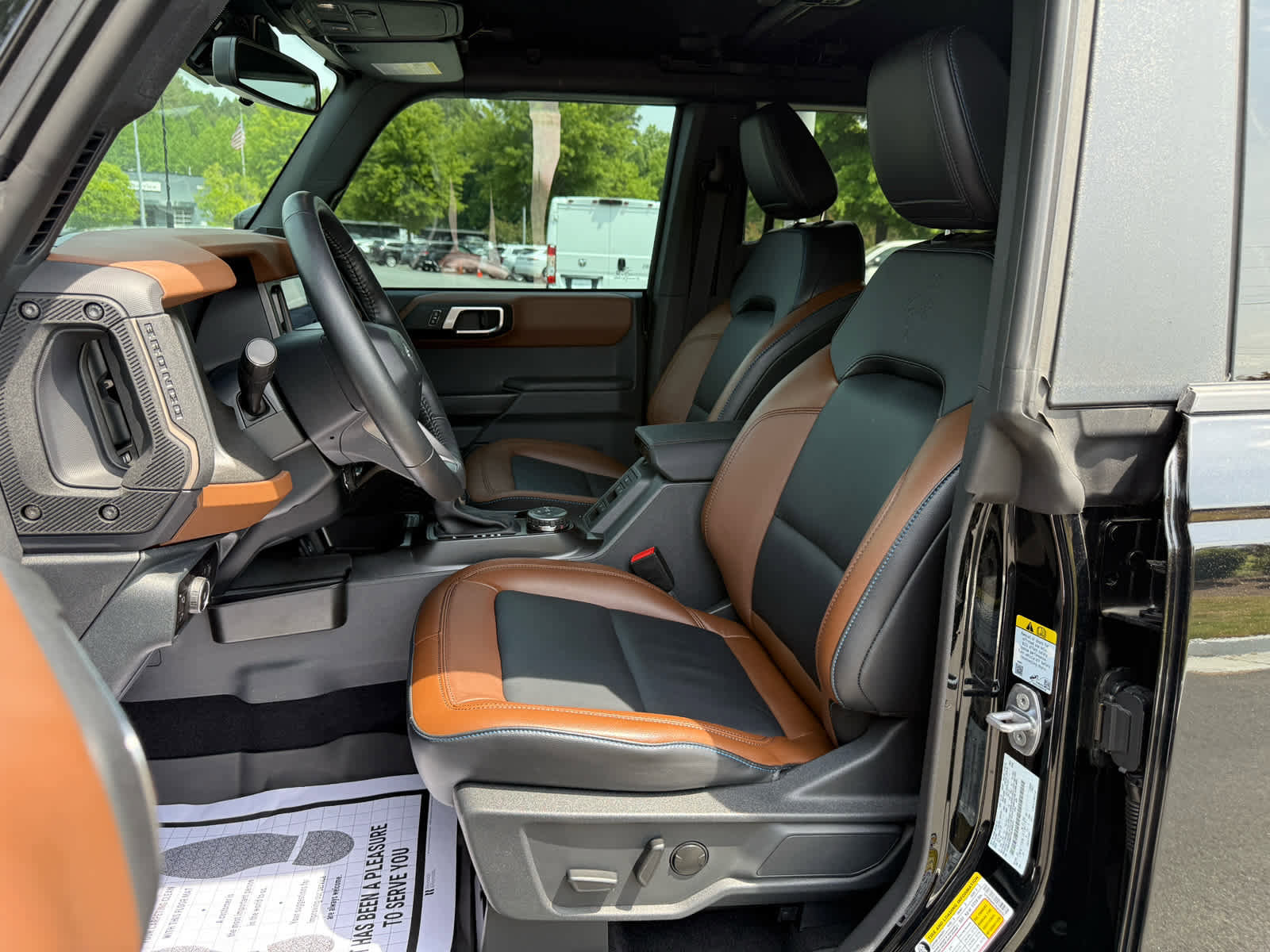 Used 2024 Ford Bronco Outer Banks image 12