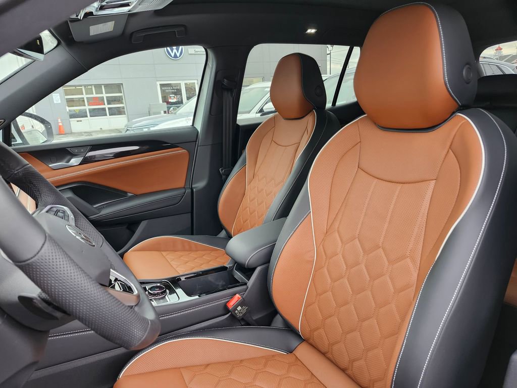 New 2026 Volkswagen Tiguan SEL R-Line image 8