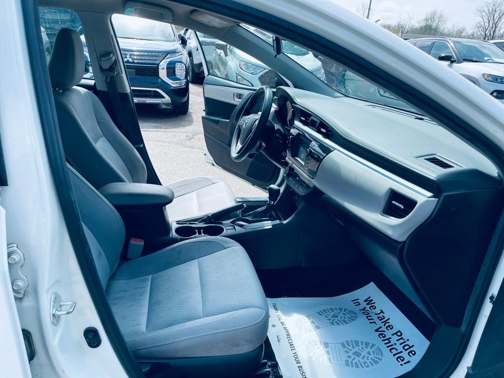 Used 2016 Toyota Corolla LE image 21