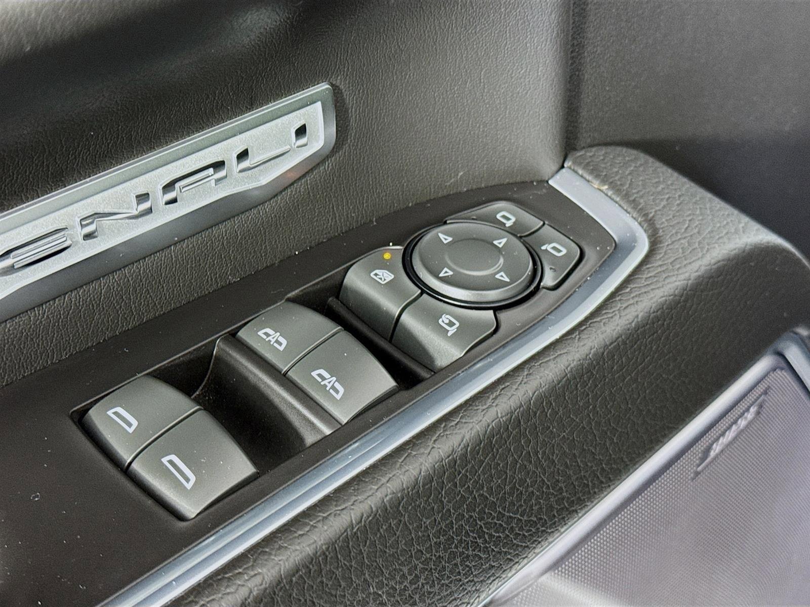 Certified 2022 GMC Sierra 1500 Denali image 19