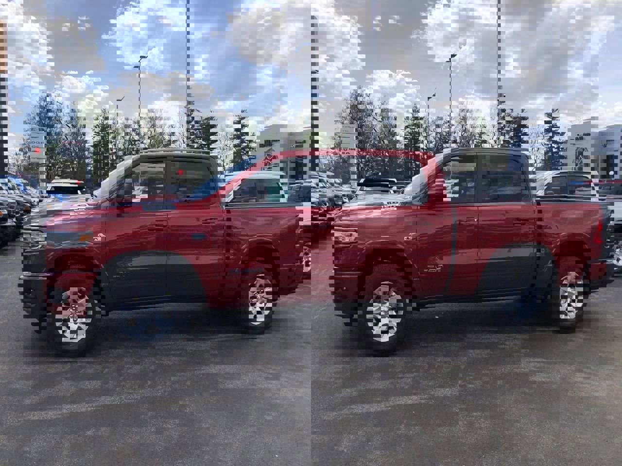 New 2026 RAM 1500 4x4 Crew Cab image 3