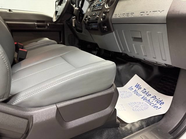 Used 2015 Ford F550 4x4 Regular Cab Super Duty image 18