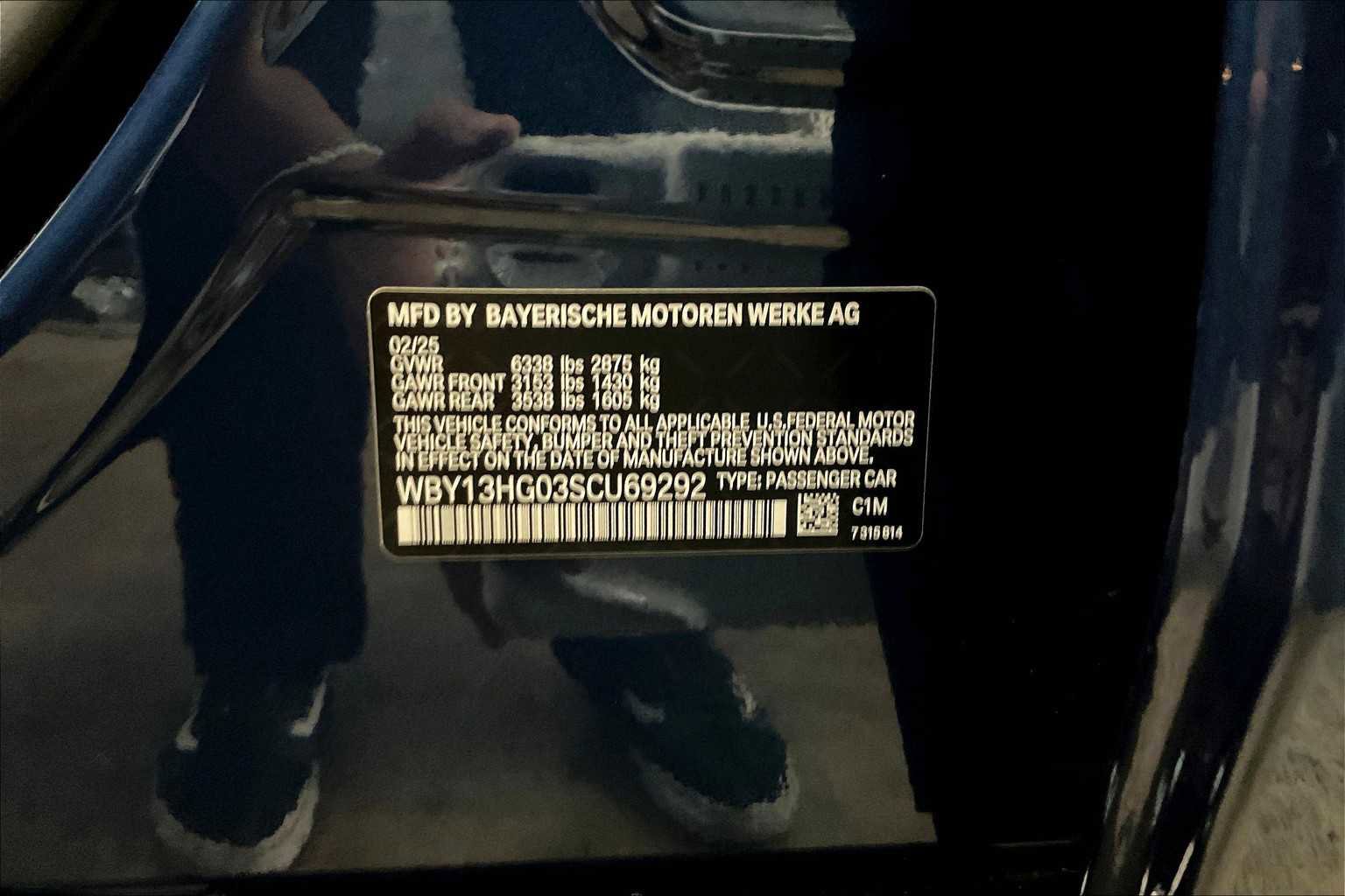 Used 2025 BMW i5 xDrive40 w/ Executive Package image 35