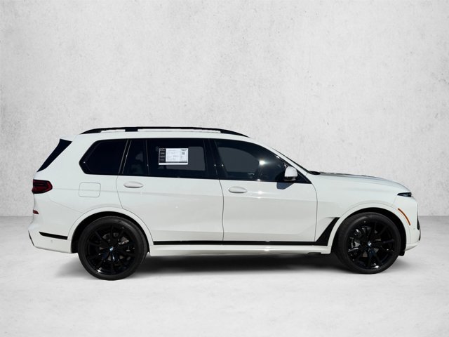 Certified 2025 BMW X7 xDrive40i w/ M Sport Package AWD/4WD image 4