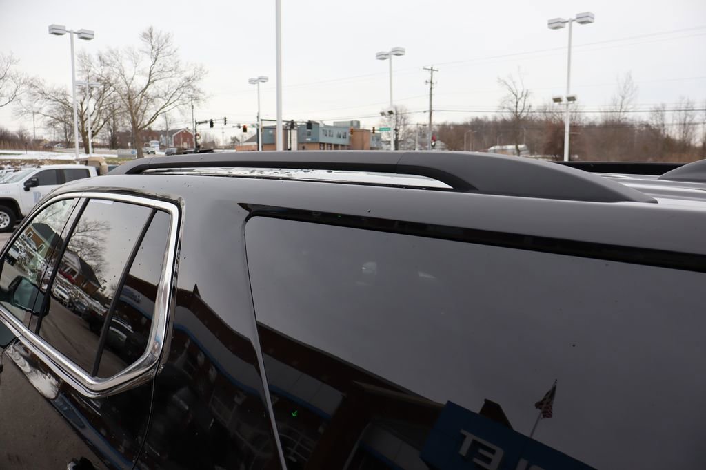 Used 2023 Chevrolet Traverse LT image 28