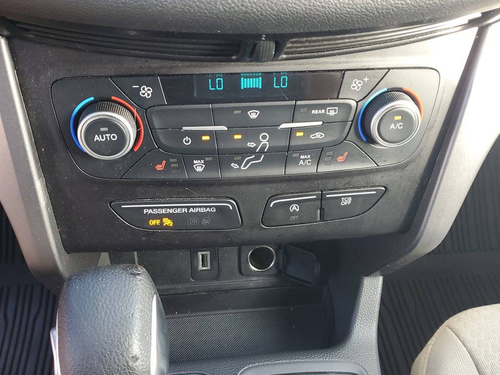 Used 2018 Ford Escape SE image 29