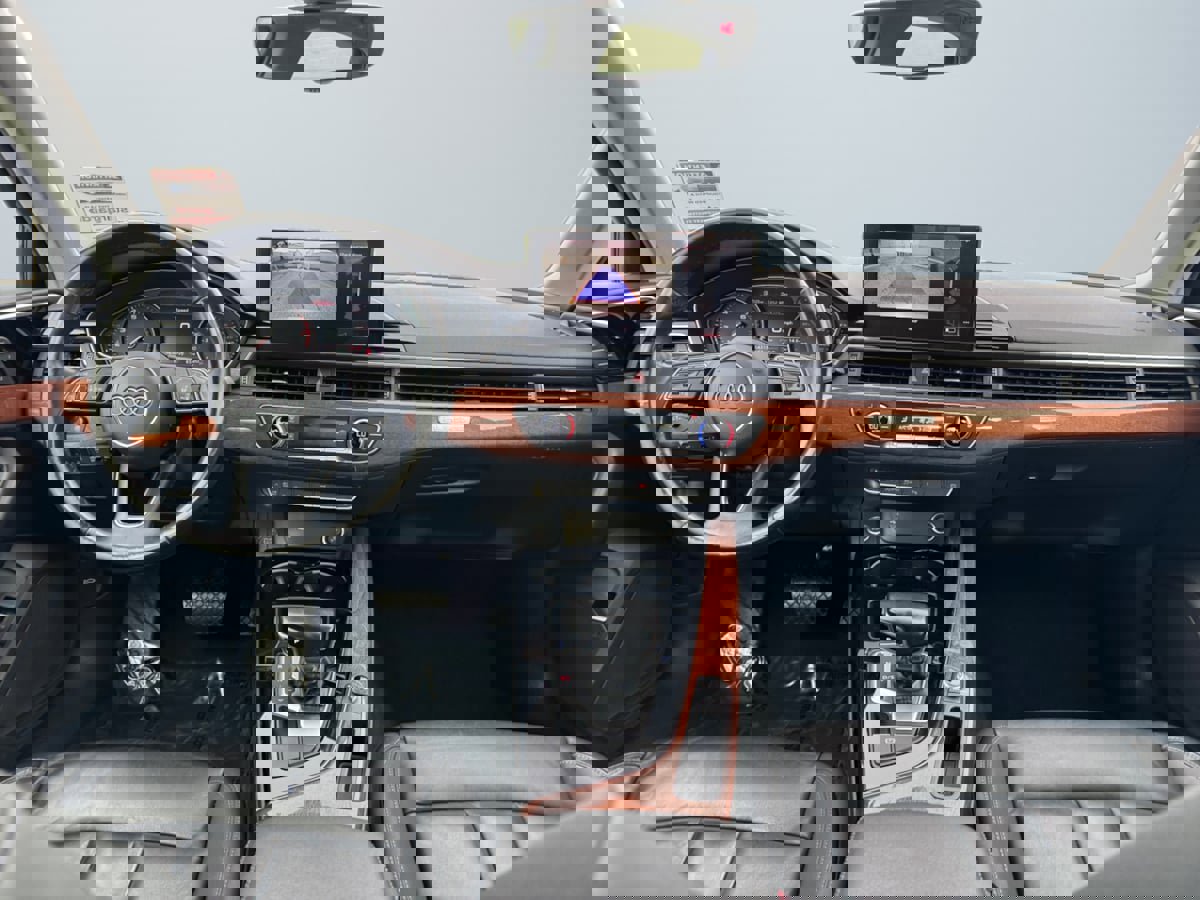 Used 2023 Audi A4 2.0T Premium w/ Convenience Package image 10