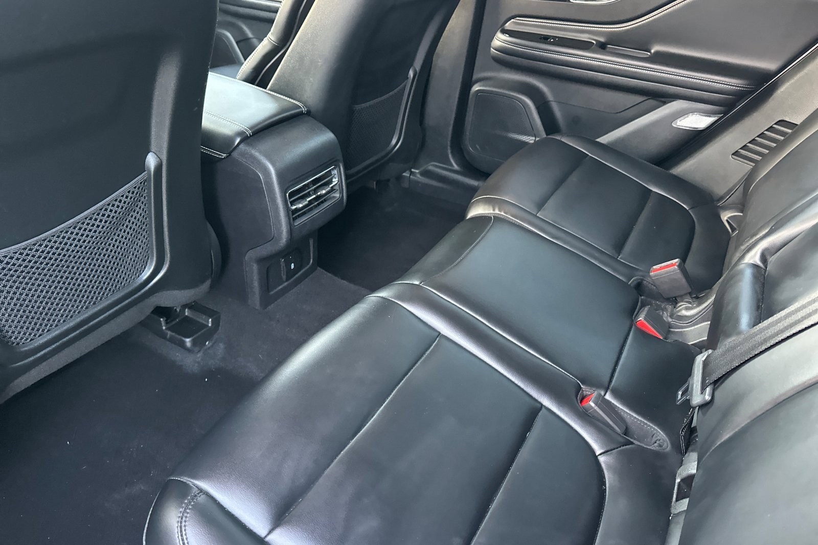 Used 2023 Lincoln Corsair FWD image 12