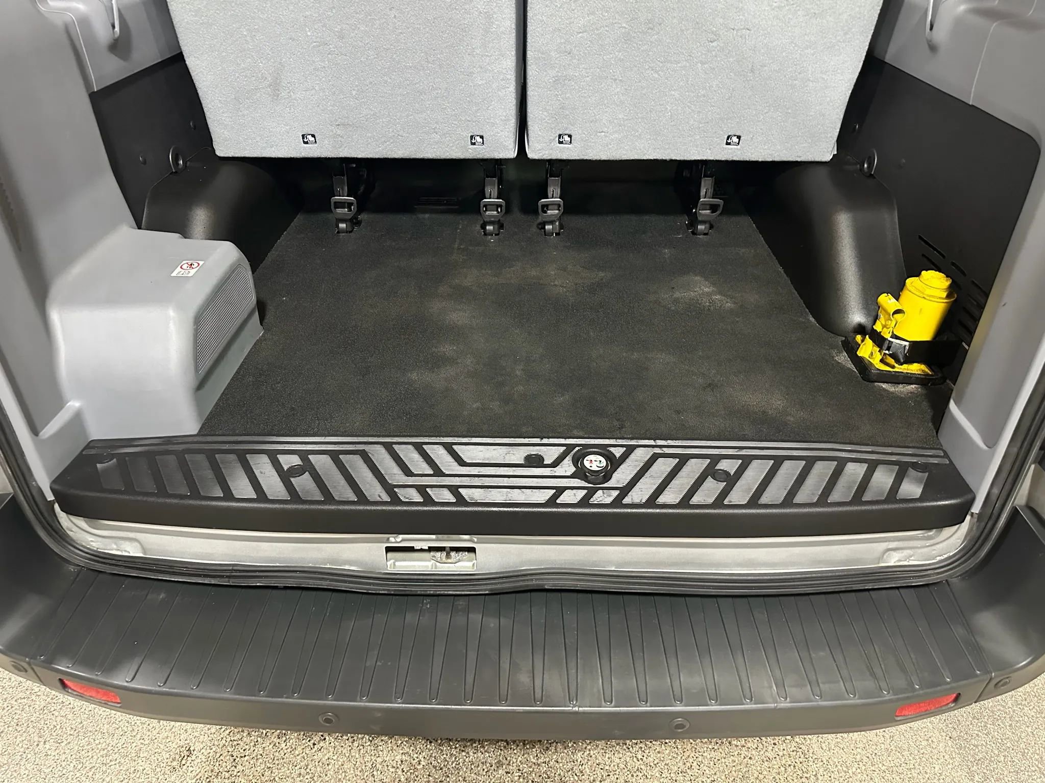 Used 2015 Ford Transit 350 XL image 23