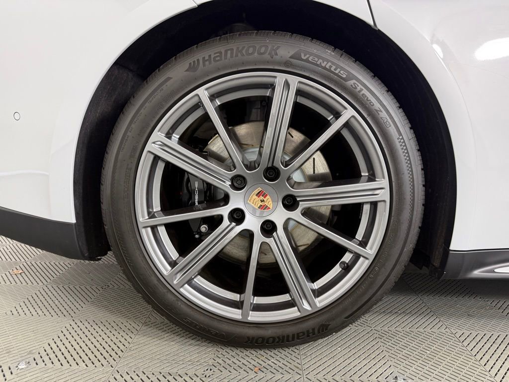 Certified 2026 Porsche Panamera 4S image 13