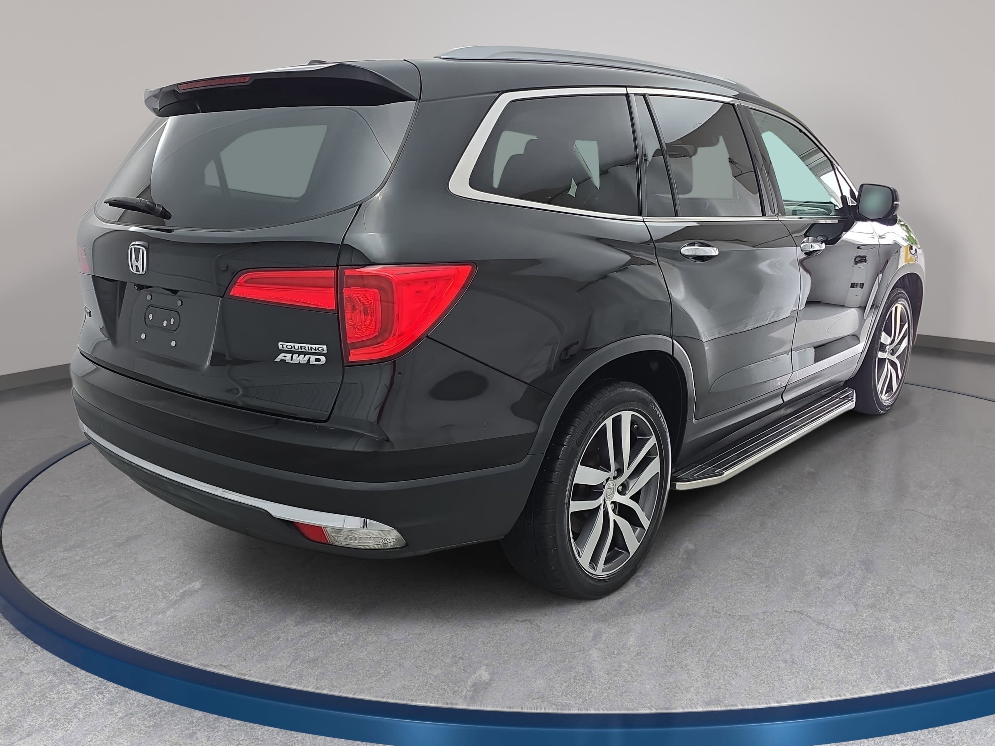 Used 2016 Honda Pilot Touring image 5