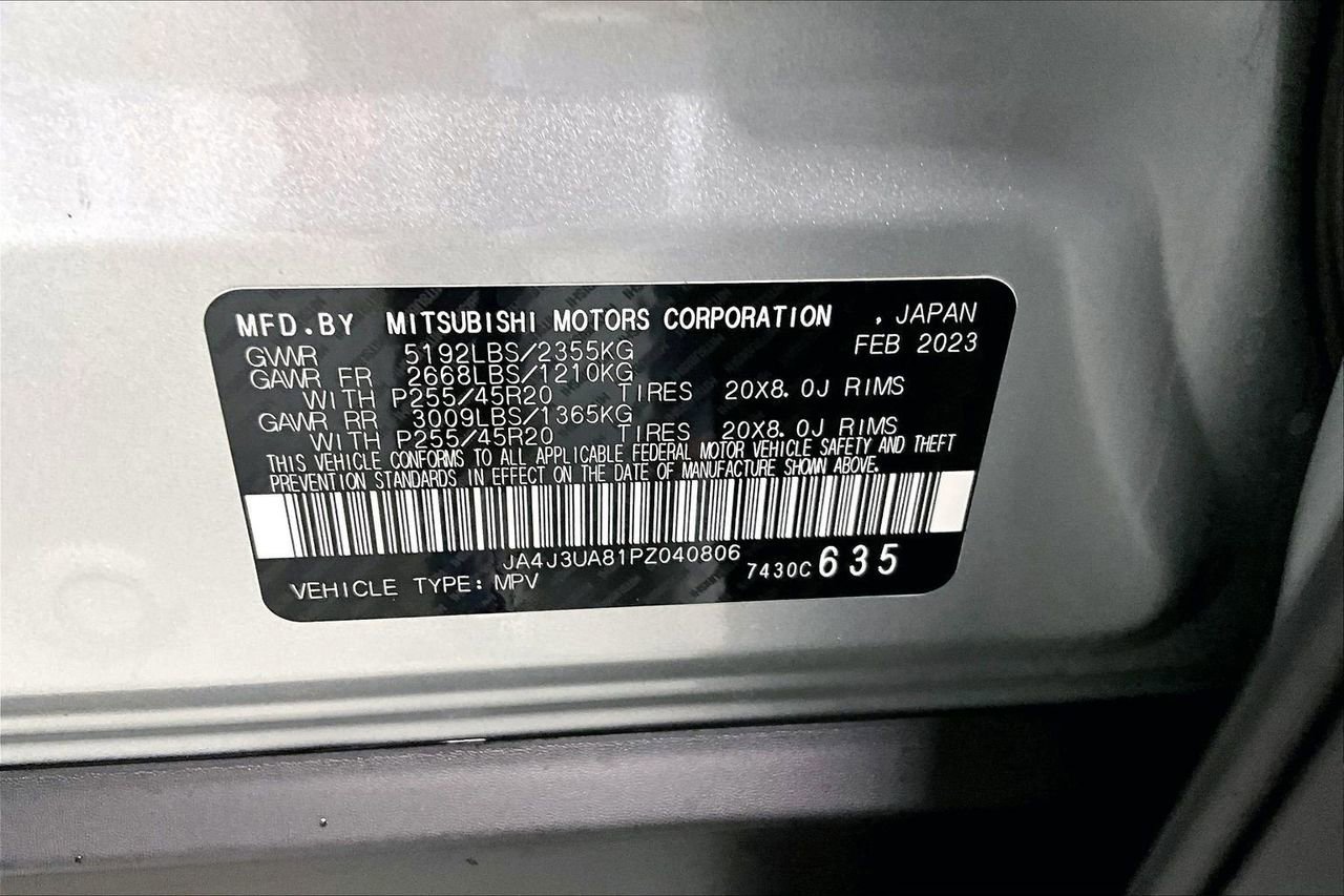 Used 2023 Mitsubishi Outlander SE image 33