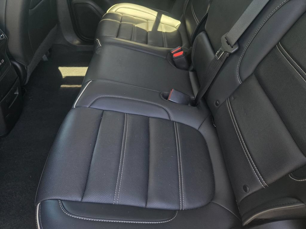 Used 2023 GMC Acadia Denali FWD image 5
