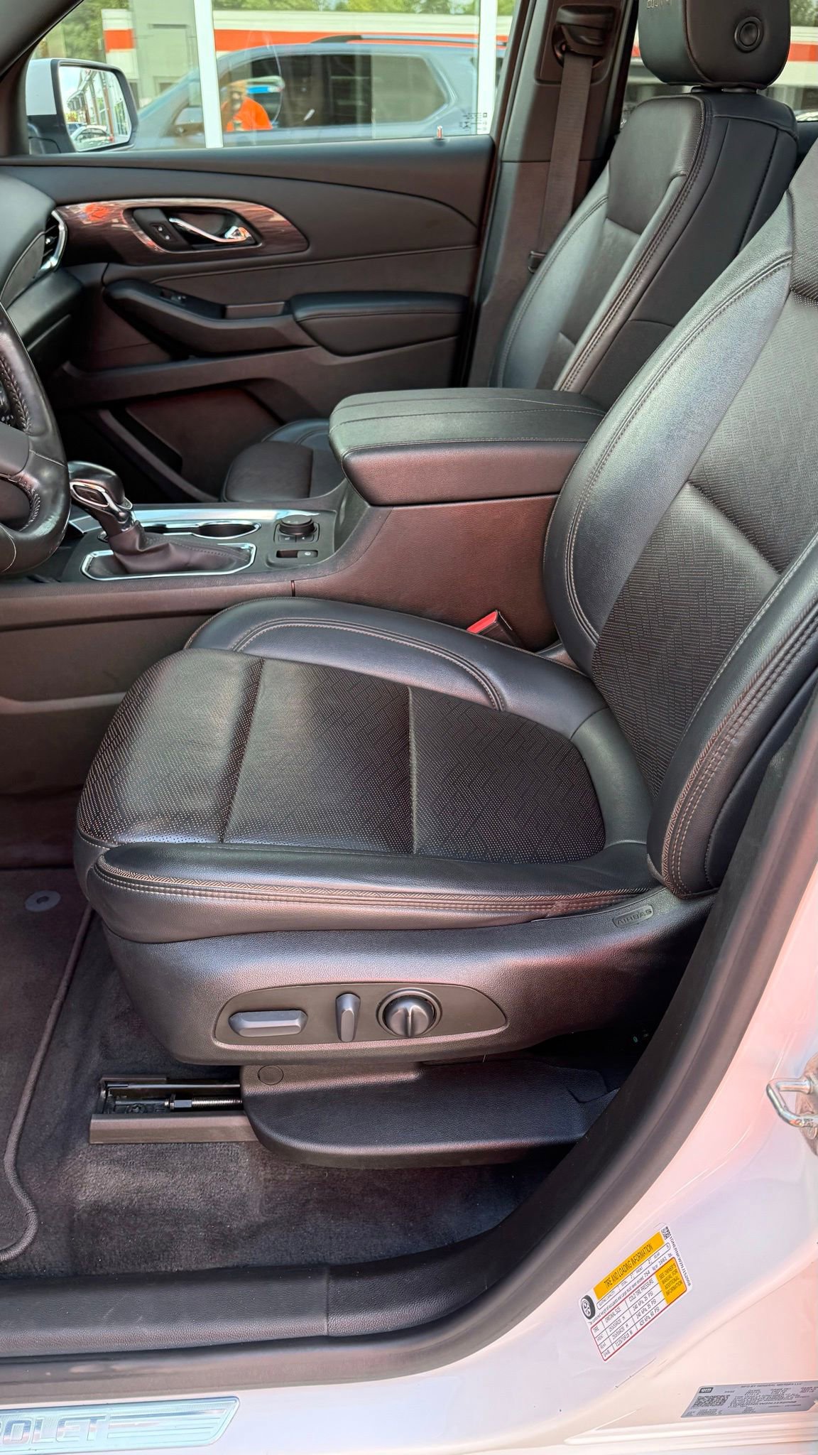 Used 2022 Chevrolet Traverse High Country image 26