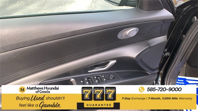 Used 2023 Hyundai Elantra SE image 10