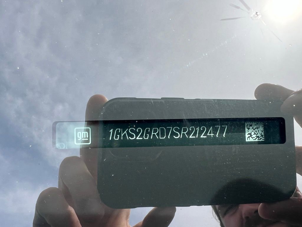 Used 2025 GMC Yukon XL Elevation image 15