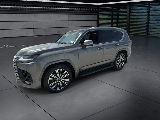 Used 2024 Lexus LX 600 4WD w/ Luxury Package image 4