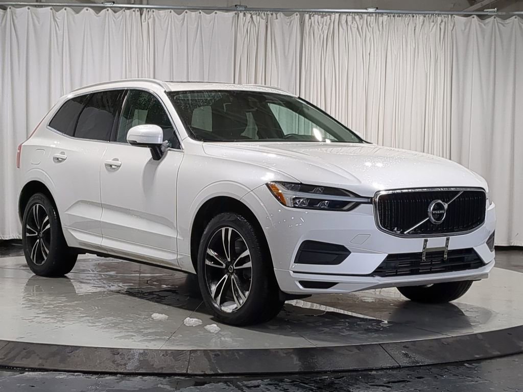 Used 2020 Volvo XC60 T6 Momentum image 16