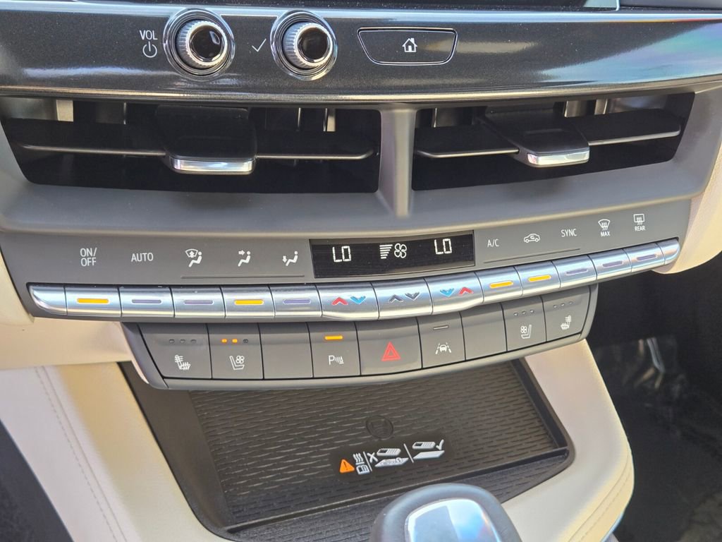 Used 2025 Cadillac CT4 Premium Luxury RWD image 21