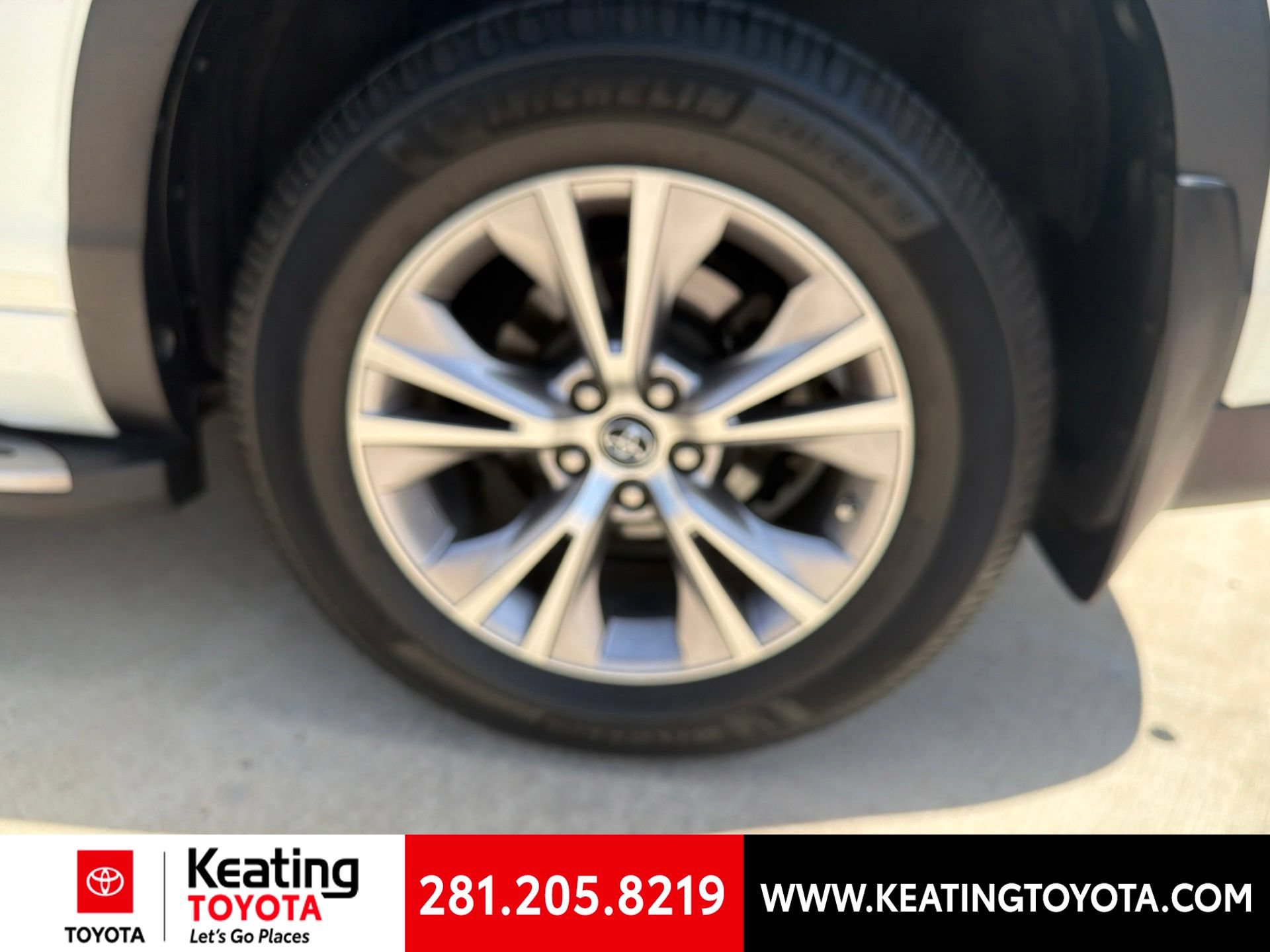 Certified 2016 Toyota Highlander Plus FWD image 23