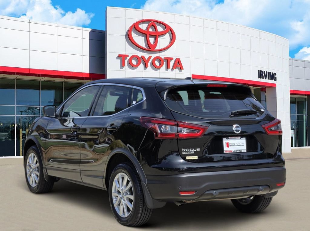 Used 2022 Nissan Rogue Sport S FWD image 3