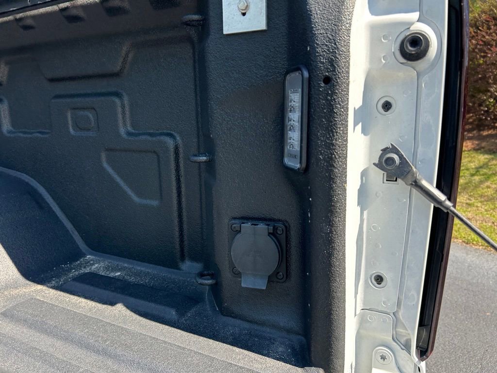 Used 2024 Chevrolet Silverado 3500 LTZ w/ LTZ Convenience Package image 26